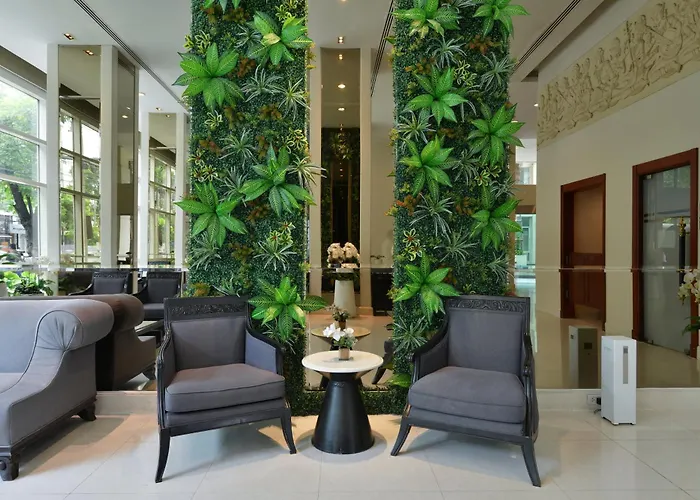 Centre Point Sukhumvit Thong-lo