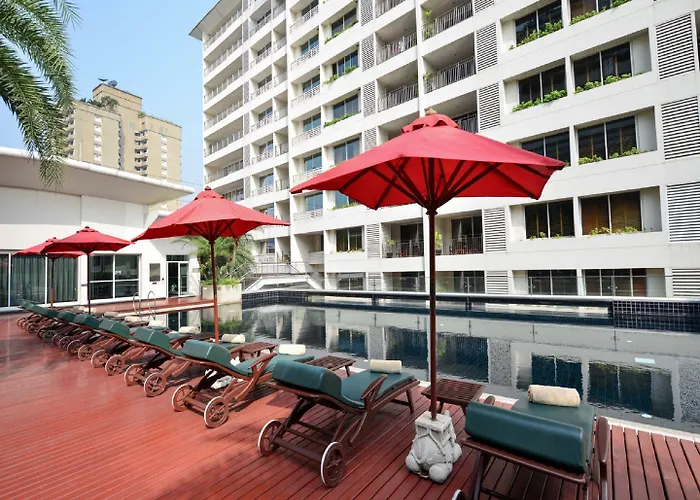 Centre Point Sukhumvit Thong-lo Hotel 4*