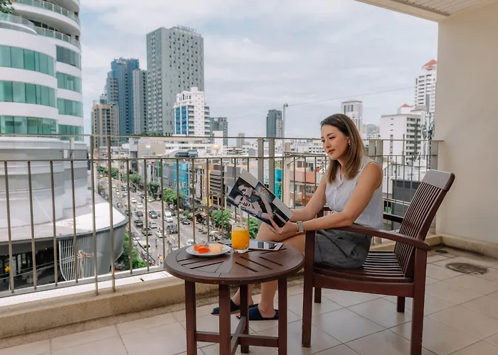 Hotell Centre Point Sukhumvit Thong-lo 4*