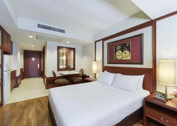 Centre Point Sukhumvit Thong-lo Hotel