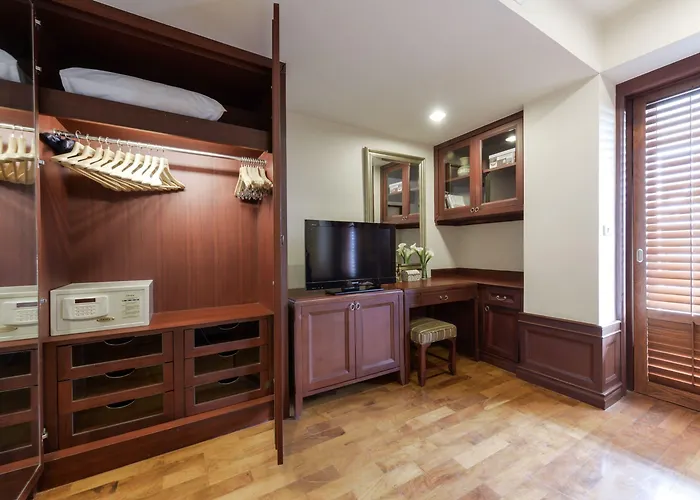 Centre Point Sukhumvit Thong-lo 4*